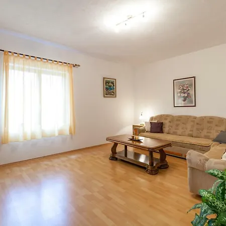 Apartment Katarina Podstrana